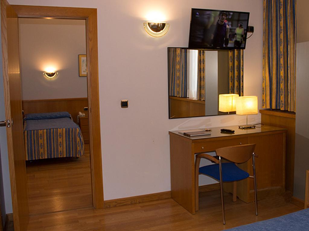Encasa Hotel Almansa Cameră foto